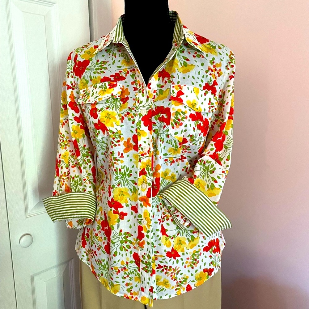 JONES NEW YORK blouse!